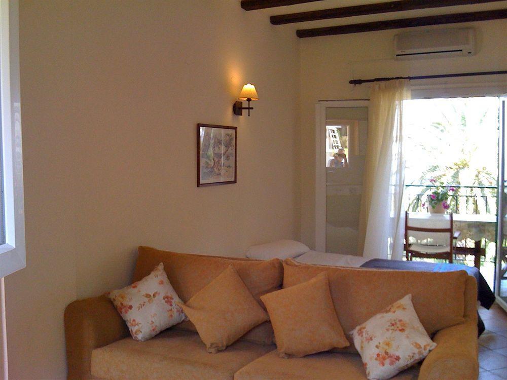 Aparthotel Panorama Hideaway Dassia  Esterno foto